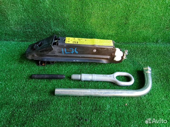 Домкрат Audi A3 8P BVY (2.0) 2005