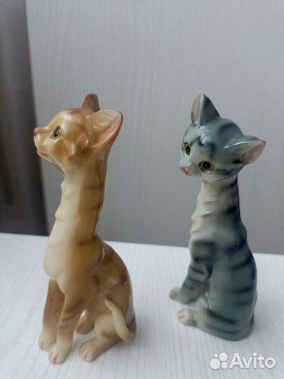 Статуэтка фарфор