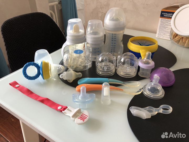 Бутылочки и запаски соски на бутылочки авент,соски