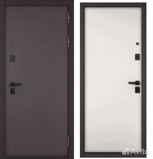 Дверь входная в квартиру