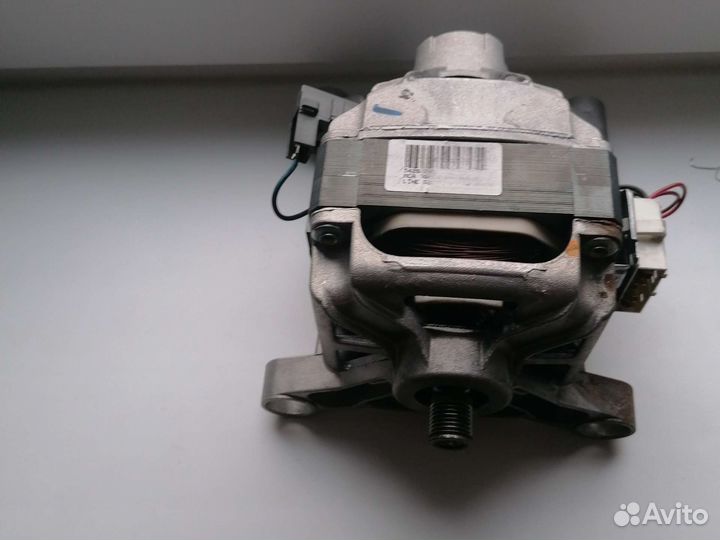 Двигататель стиральной машины idesit iwbs 5105
