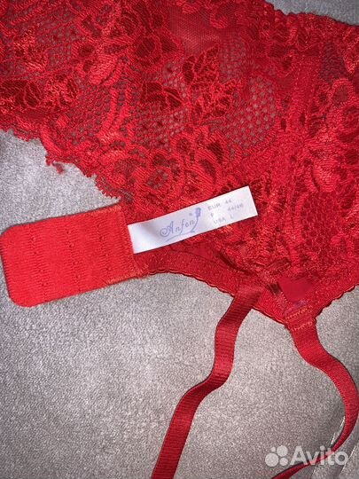 Женский пояс для чулок