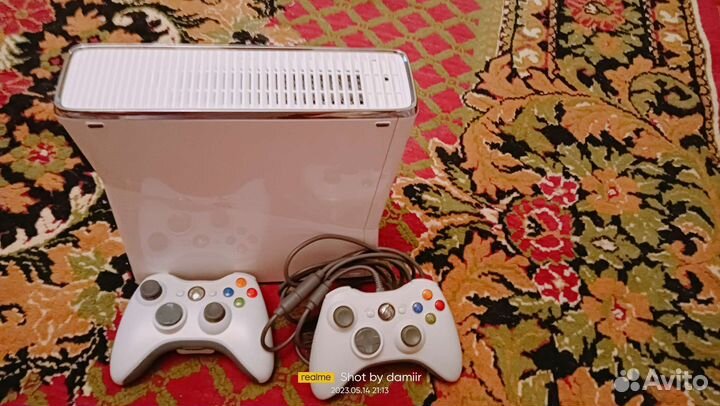 Xbox 360 white