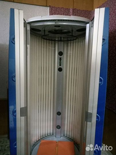 Солярий, вертикальный Luxura V5 42XL