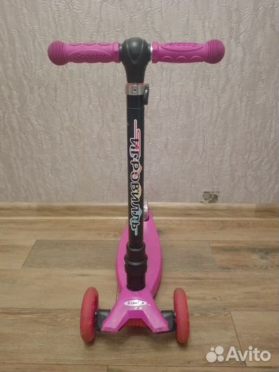 Самокат детский трехколесный