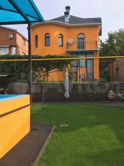 Дом 248 м² на участке 7 сот.