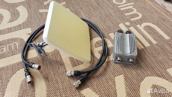 Уличная Wi-Fi точка доступа с антенной и кабелями