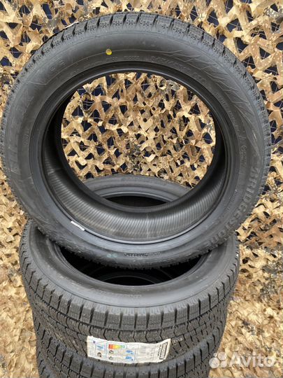 Bridgestone Blizzak Ice 245/45 R18 96S