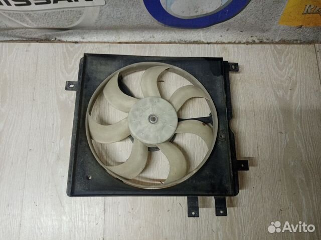 Вентилятор радиатора охлаждения двигателя диффузор
