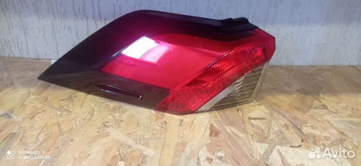 Фонарь задний в крыло Тойота рав 4 50 2019-2022