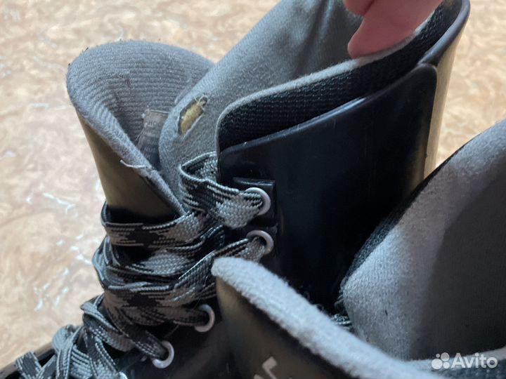 Коньки хоккейные