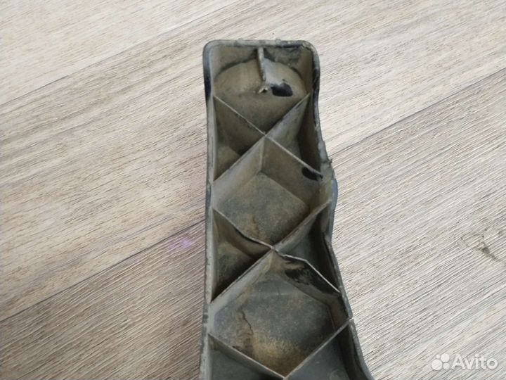 Усилитель заднего бампера LADA Xray oem 850909677r