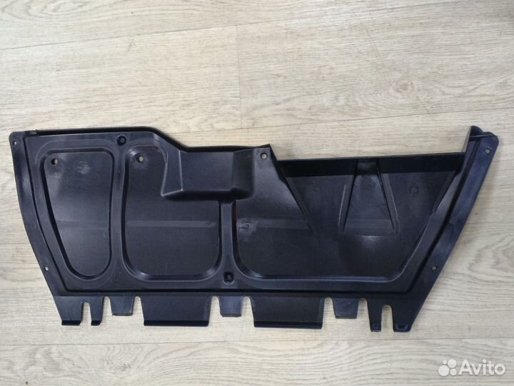 Защита кожух пылезащит центр VAG 88250109302 DPA