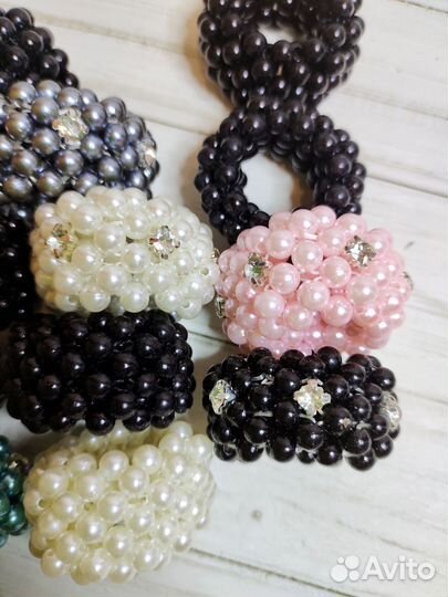 Резинка для волос жемчуг разные цвета