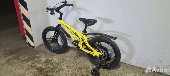 Велосипед maxiscoo 18
