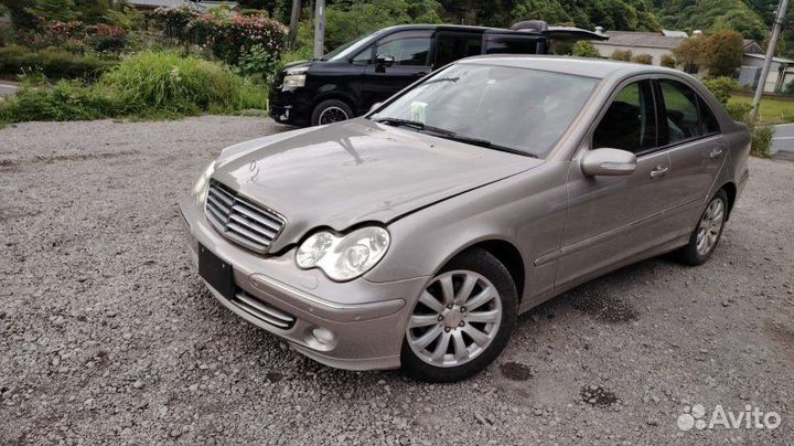 Авто на разбор Mercedes-Benz C-Class W203 271.940