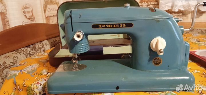 Ручная швейная машина бу Ржев