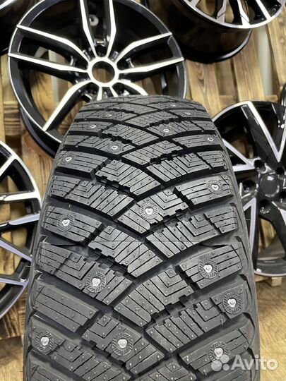 Goodyear Ultragrip Ice Arctic 215/55 R16 97T