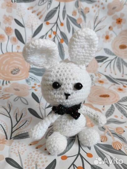 Вязаные игрушки зайка зайчик заяц