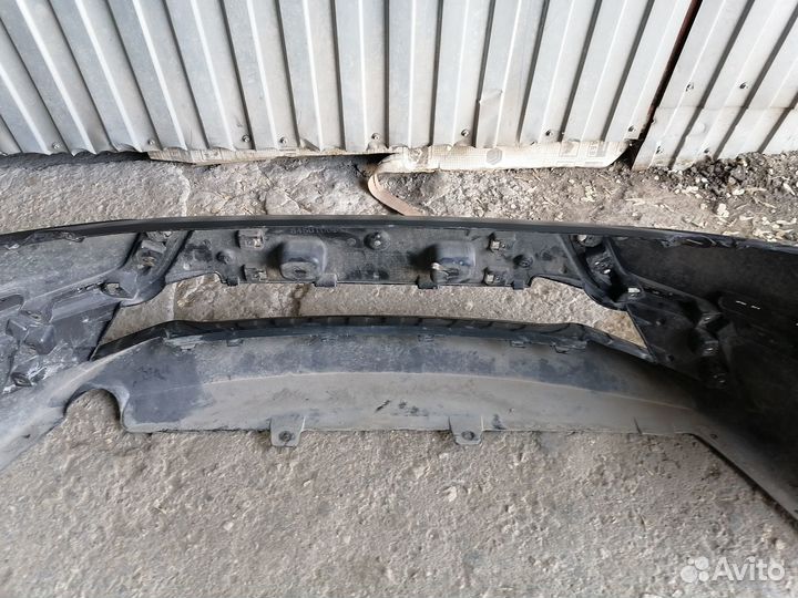 Передний бампер LADA Granta