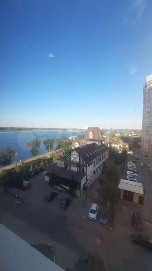 3-к. квартира, 112 м², 7/10 эт.