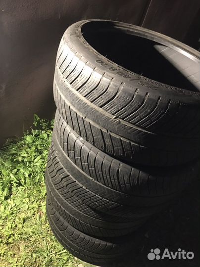 Michelin X M+S 200 285/35 R20