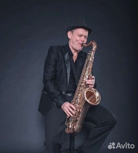 Саксофонист, музыкант, артист
