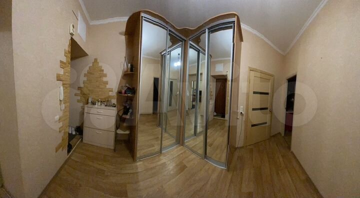 2-к. квартира, 66 м², 3/6 эт.