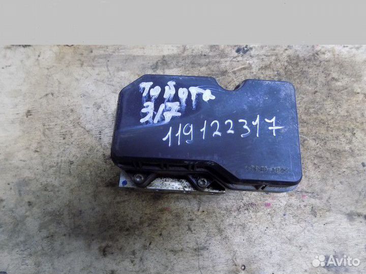 Блок ABS (насос) Corolla E15 2006-2013