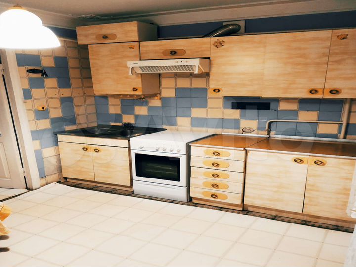 2-к. квартира, 52 м², 2/5 эт.