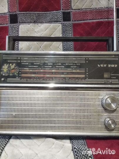 Радиоприемник СССР vef202