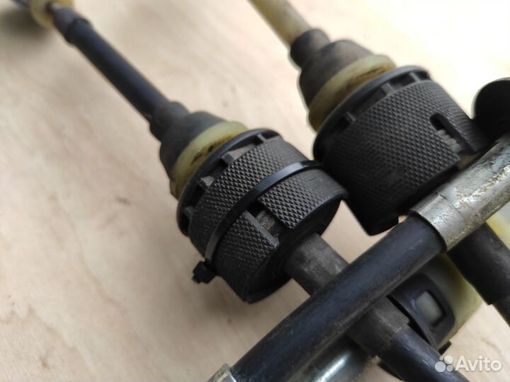 Троса МКПП M32 На Opel Zafira B