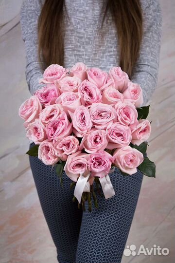 Розы пионовидные 