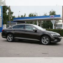 Volkswagen Passat 1.5 AMT, 2019, 61 200 км, с пробегом, цена 2 890 000 руб.