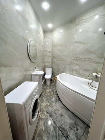 1-к. квартира, 42 м², 15/18 эт.