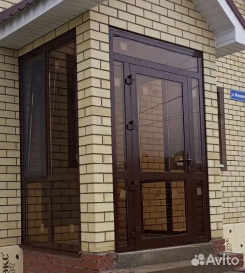 Пластиковые двери