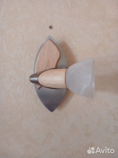 Светильник настенный