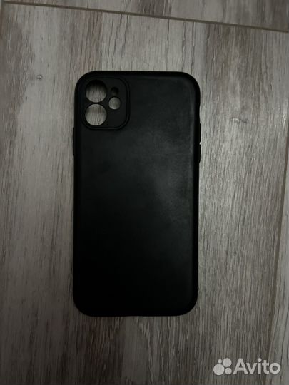 Чехлы на iPhone 11