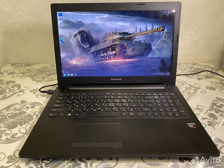 Игровой ноутубк lenovo 2 видеокарты/4 ядра/8gb