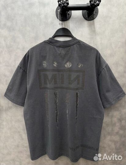 Футболка saint