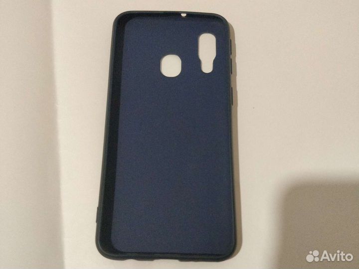 Чехол (бампер) на samsung A40. Оригинал. Состояние