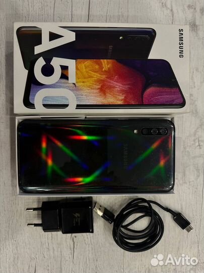 Samsung Galaxy A50, 4/64 ГБ