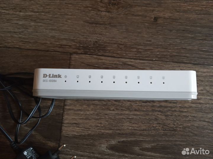 Роутер D-Link DES-1008A