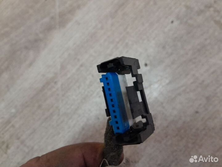 Проводка передней правой двери Renault Symbol I ре