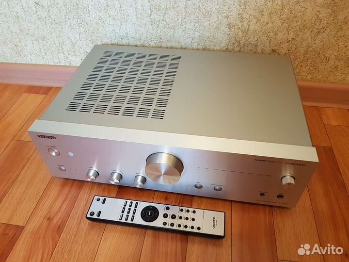 Усилитель с цапом Onkyo A-9050 (100v)