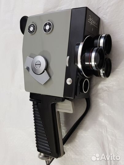 Любительская киносъемочная камера 2X8 мм 