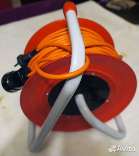 Силовой удлинитель на катушке, 40 м