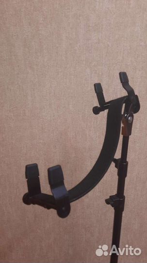 Стойка концертная для ак. гитары K&M 14761-000-55