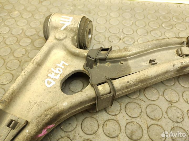 Рычаг передний левый Mercedes-Benz W246 M270.910