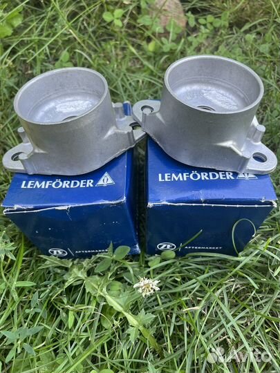 Опора заднего амортизатора